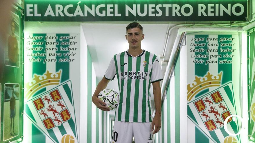 Dani Requena: "Tenía muchas ganas de llegar al Córdoba CF"