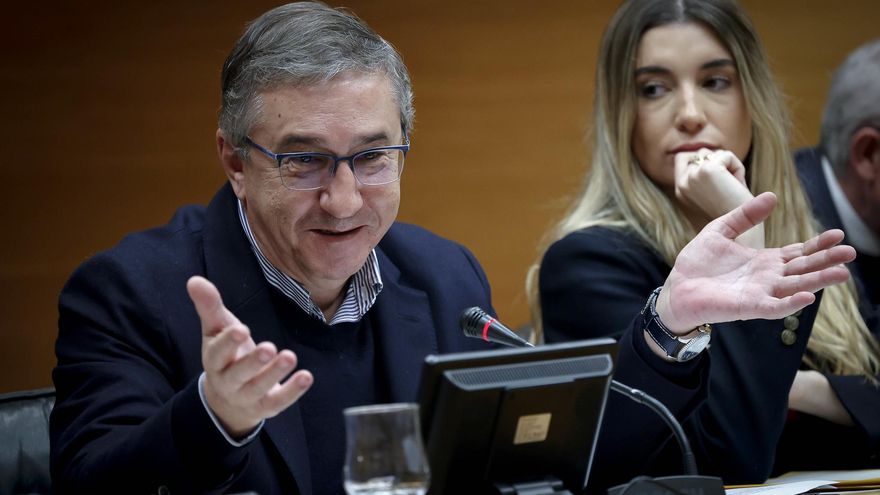 Los exabruptos del conseller de Educación en las Corts: "Mazón al menos no sale corriendo como Pedro Sánchez de Paiporta"