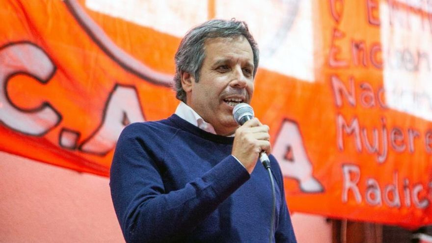 Gastón Manes y la crisis de la UCR: "Hay radicales a los que les gusta estar más cerca del poder que de una ideología"