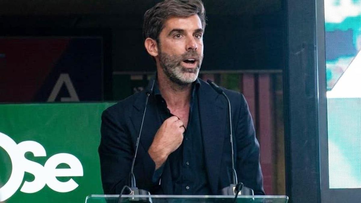 José Yélamo dedica un premio a la denunciante de Gustavo Fuentes: “No he tenido que aguantar un jefe baboso. Suerte de ser un hombre”