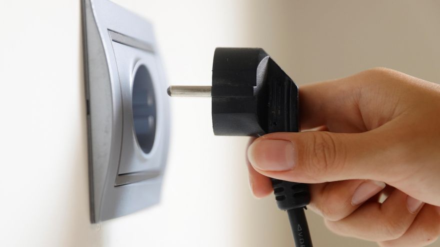 El precio de la luz sube este martes un 8 % hasta 194,23 euros/MWh