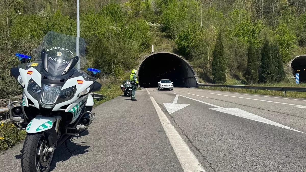 Un trabajador fallece cuando realizaba labores de mantenimiento en una torre de alta tensión en El Padrún