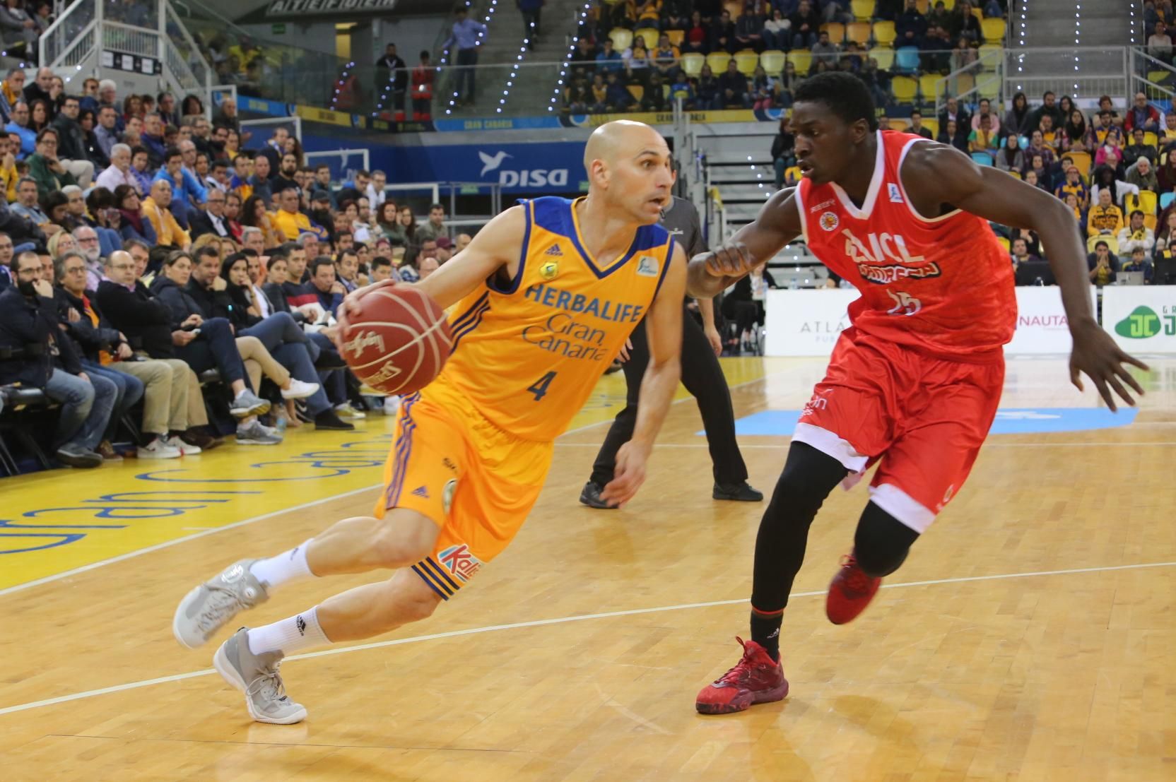 Imagen del encuentro Herbalife Gran Canaria - ICL Manresa. (Alejandro Ramos).