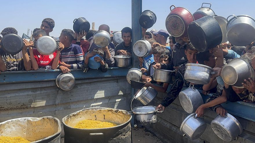 El número de gazatíes que han muerto buscando comida supera los 2.000