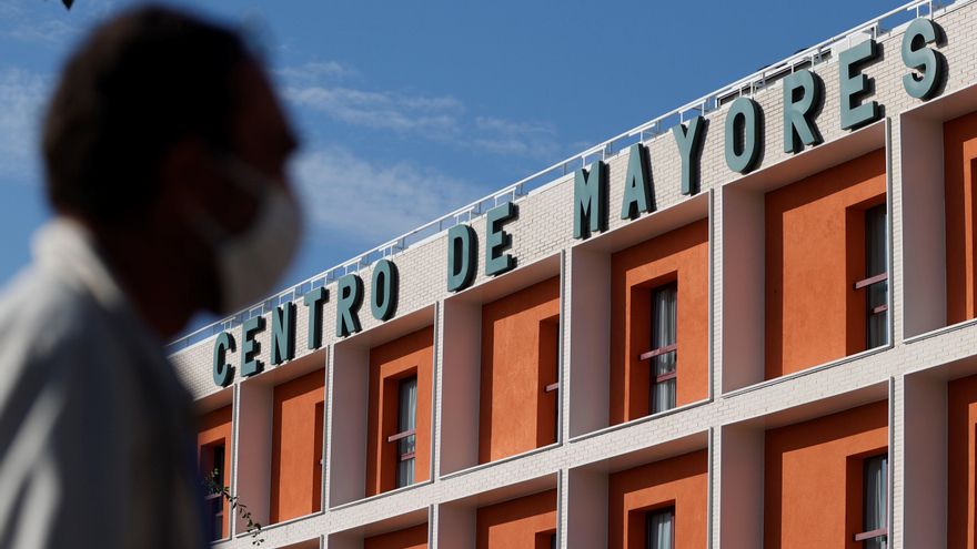 Monitorizan con un bajo coste los signos vitales de los mayores con covid en las residencias