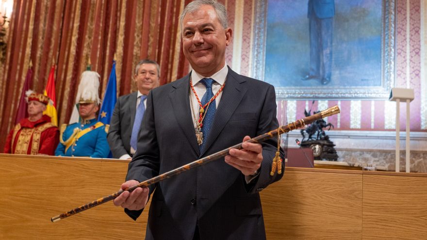 José Luis Sanz, el tercer alcalde de Sevilla del PP arranca su etapa con "el espíritu transformador del 92" y con aviso de Vox