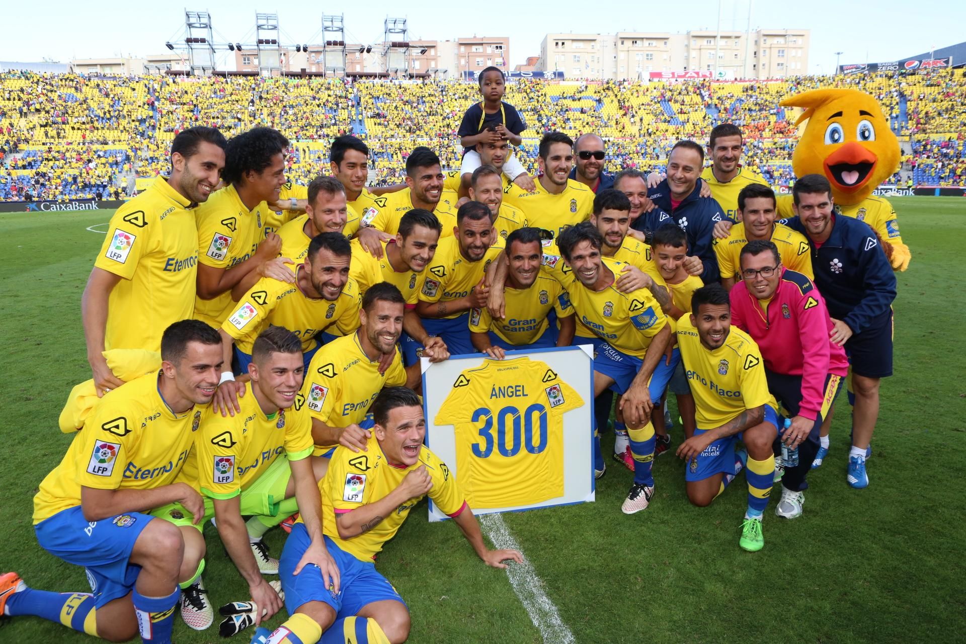 El último de partido de Juan Carlos Valerón en el Estadio de Gran Canaria. (Alejandro Ramos).