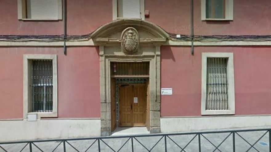 Dos alumnos del colegio Santa Teresa de Calahorra, positivo por coronavirus