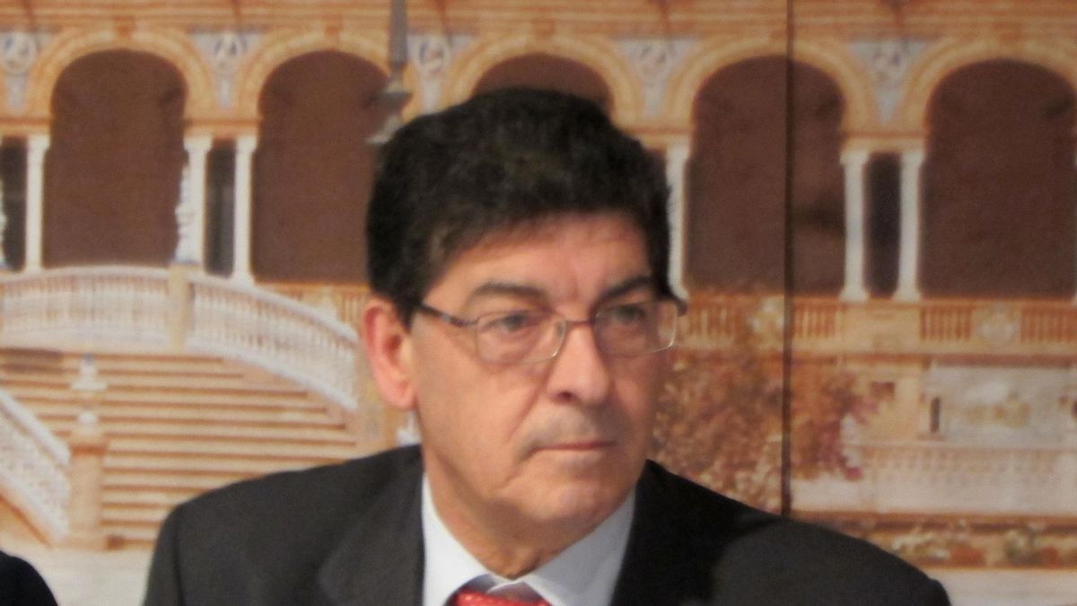 Valderas plantea que ciudadanos, empresas e instituciones puedan donar agua y luz a quienes más lo necesiten