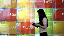 Las mujeres cobran un 16,2% menos que los hombres. EFE