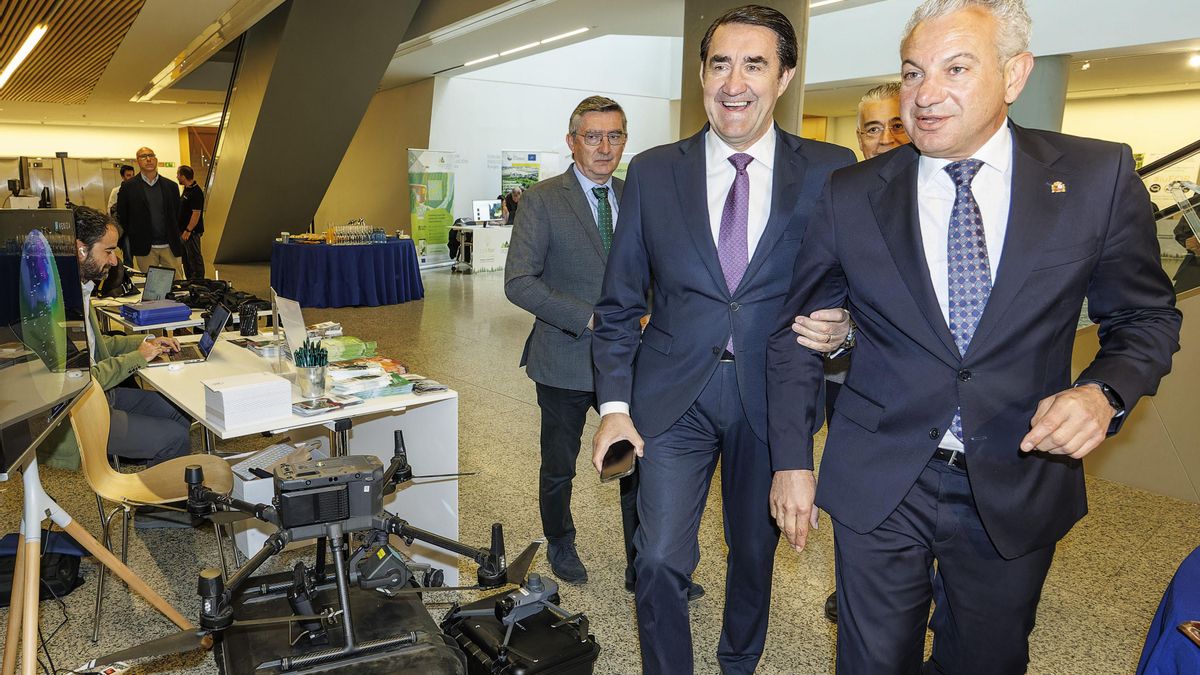 La Comisión de Ética de Castilla y León archiva las investigaciones al consejero y un director general de Medio Ambiente