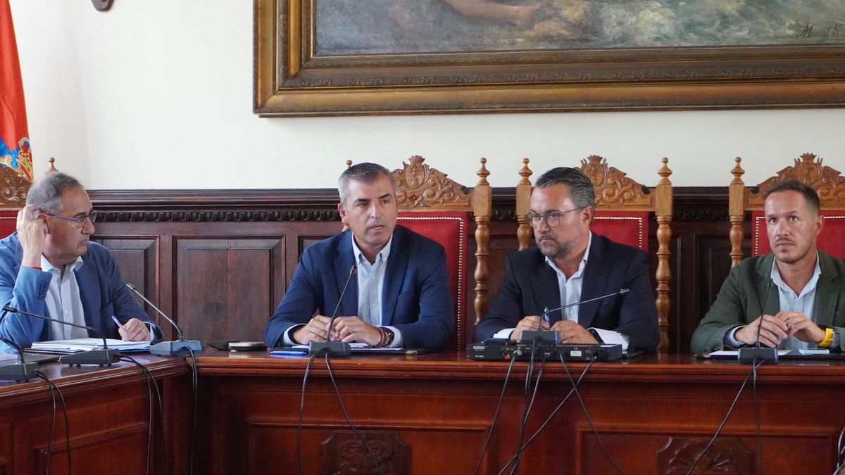 Domínguez  lamenta   que el Estado “siga abandonando” a La Palma “al no concretar aún el 60% del IRPF, ni la aportación de los 100 millones"