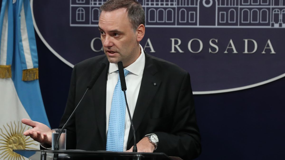 Confirman que Adorni se comprometió a pagarle US$65.000 en efectivo al vendedor de su departamento