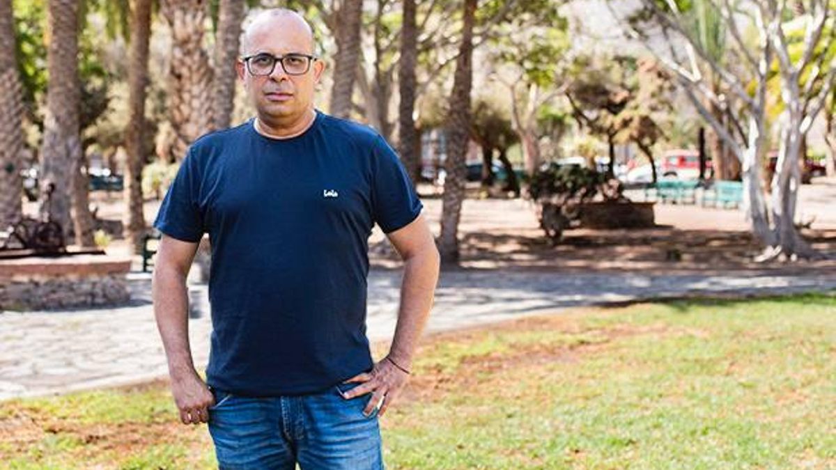 Iniciativa por La Gomera critica la "incoherencia" de ASG: habla de “menos turistas” mientras impulsa convertir la isla en un parque temático