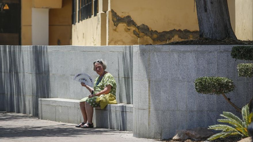 Síncopes, fiebre y calambres: las altas temperaturas aumentan las patologías relacionadas con el calor en Urgencias