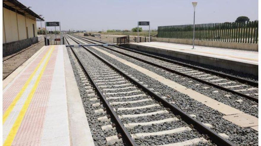 Trenes especiales el sábado y domingo por los carnavales entre Villanueva, Mérida y Badajoz
