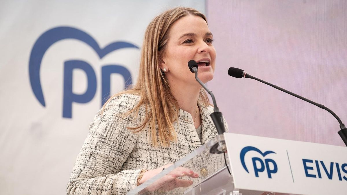 La presidenta balear del PP dice que sería un "fracaso como país" que Juan Carlos I acabe sus últimos años fuera de España