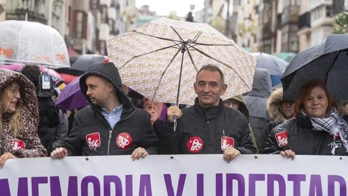 Izquierda unida lleva al Congreso el "intento de indulto" como Bien de Interés Cultural del monumento a Carrero Blanco