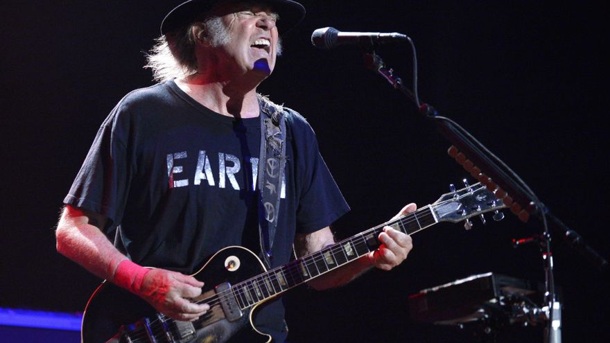 Neil Young y Glastonbury: primero que no, ahora que sí