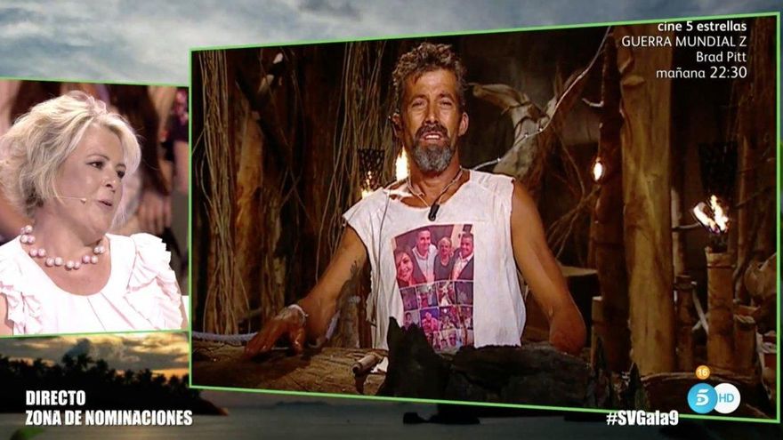 José Luis hablando con su esposa para tranquilizarla