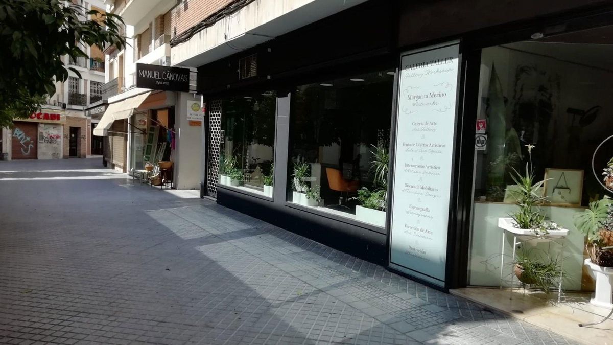 Comercios en una calle del centro de Córdoba, en una imagen de archivo