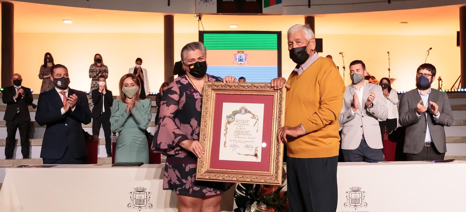 Entre ga del título de Hijo Predilecto a 'Tito El Cañero'.