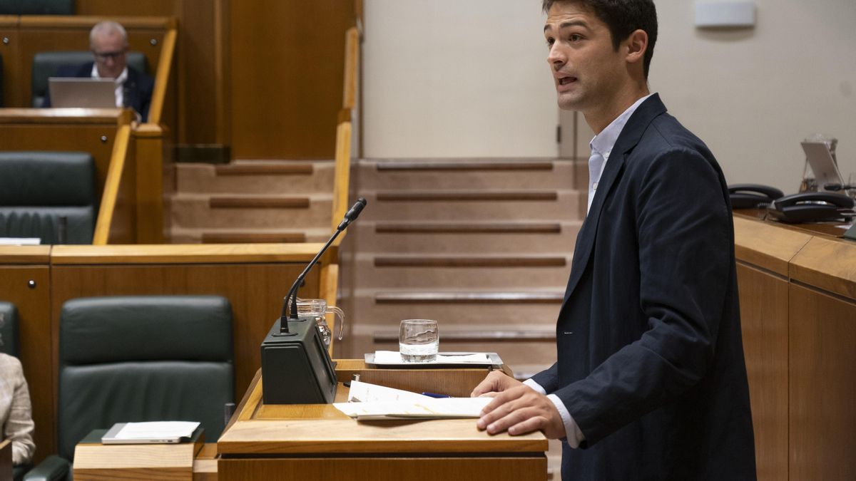 PNV y PSE-EE dan el primer paso en el Parlamento para tramitar su ley de la "autopista" para grandes proyectos