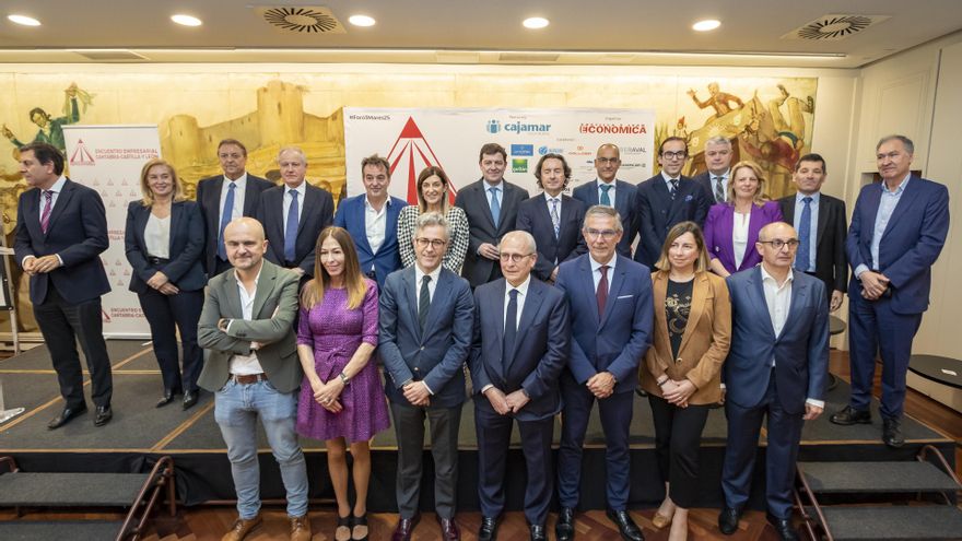 Clausura del Foro Tres Mares.