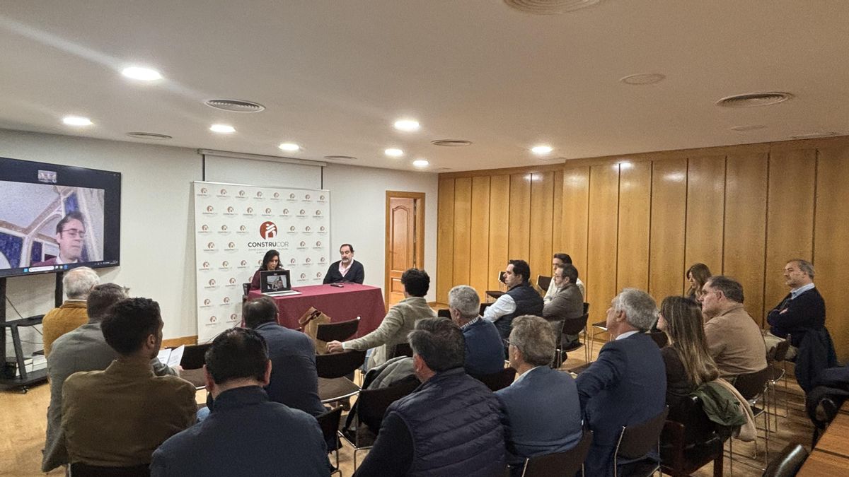 Reunión de las empresas en Construcor