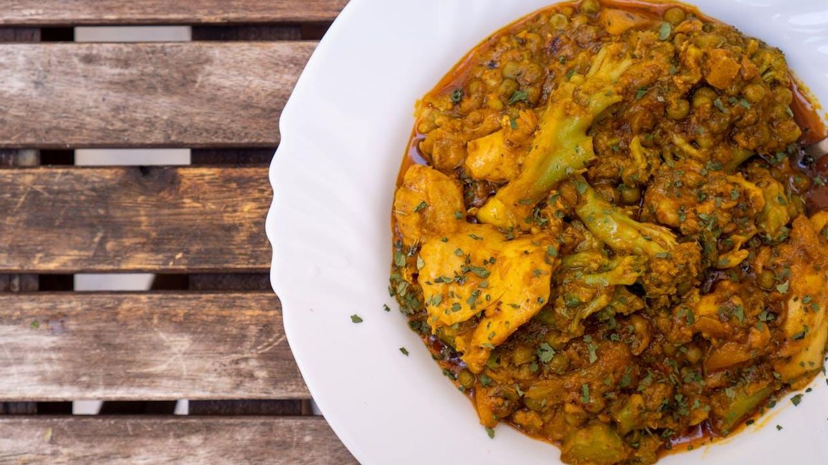 Manipula el brócoli con cuidado cuando lo empapes de salsa