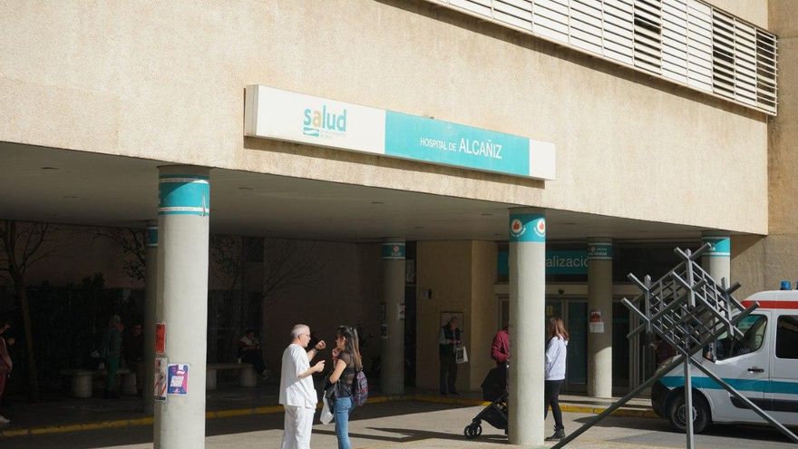 El Hospital de Alcañiz tiene vacantes casi el 30% de las plazas en diez especialidades y el Salud busca ginecólogos para verano