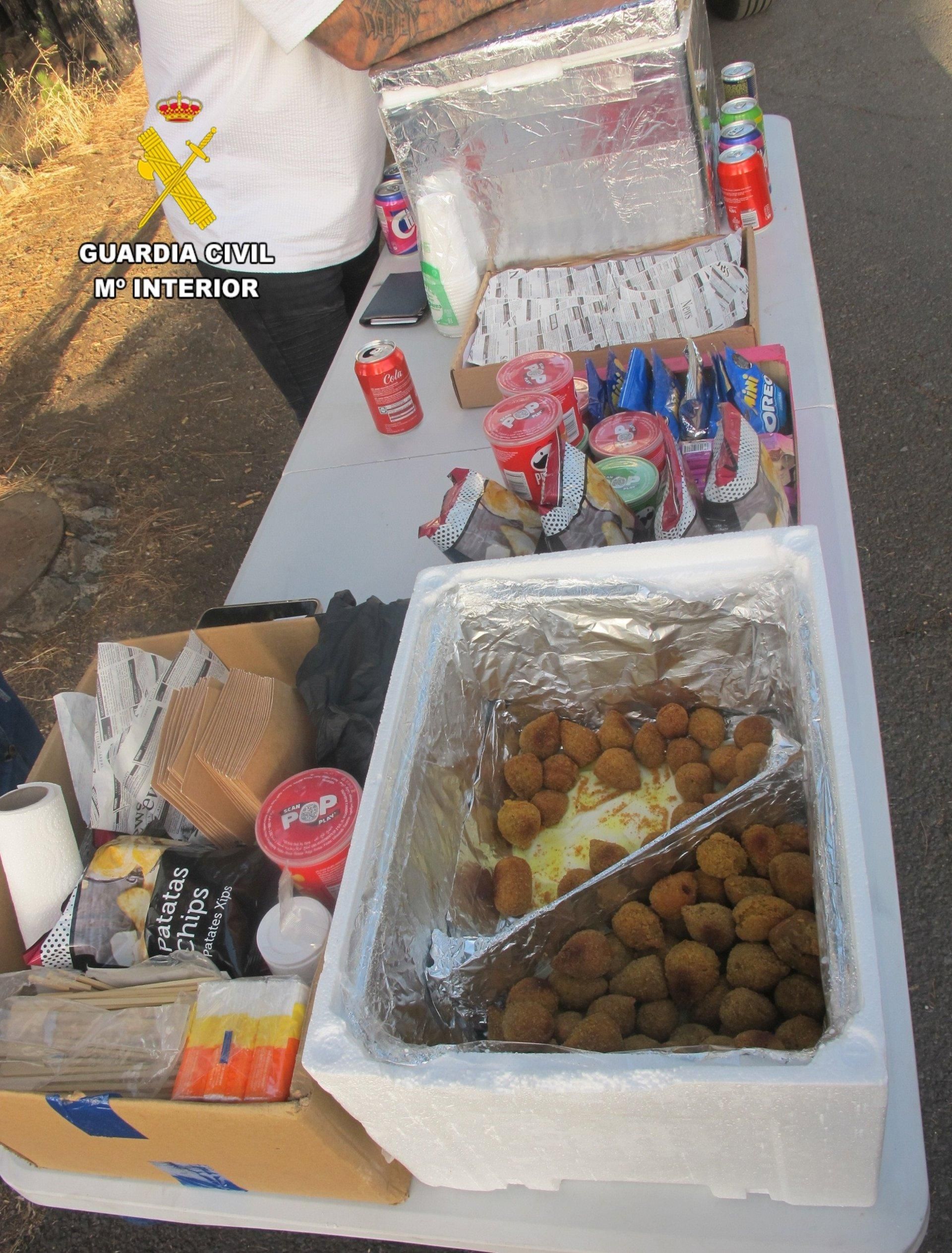 El puesto ambulante de comidas y bebidas instalado en Chipeque.