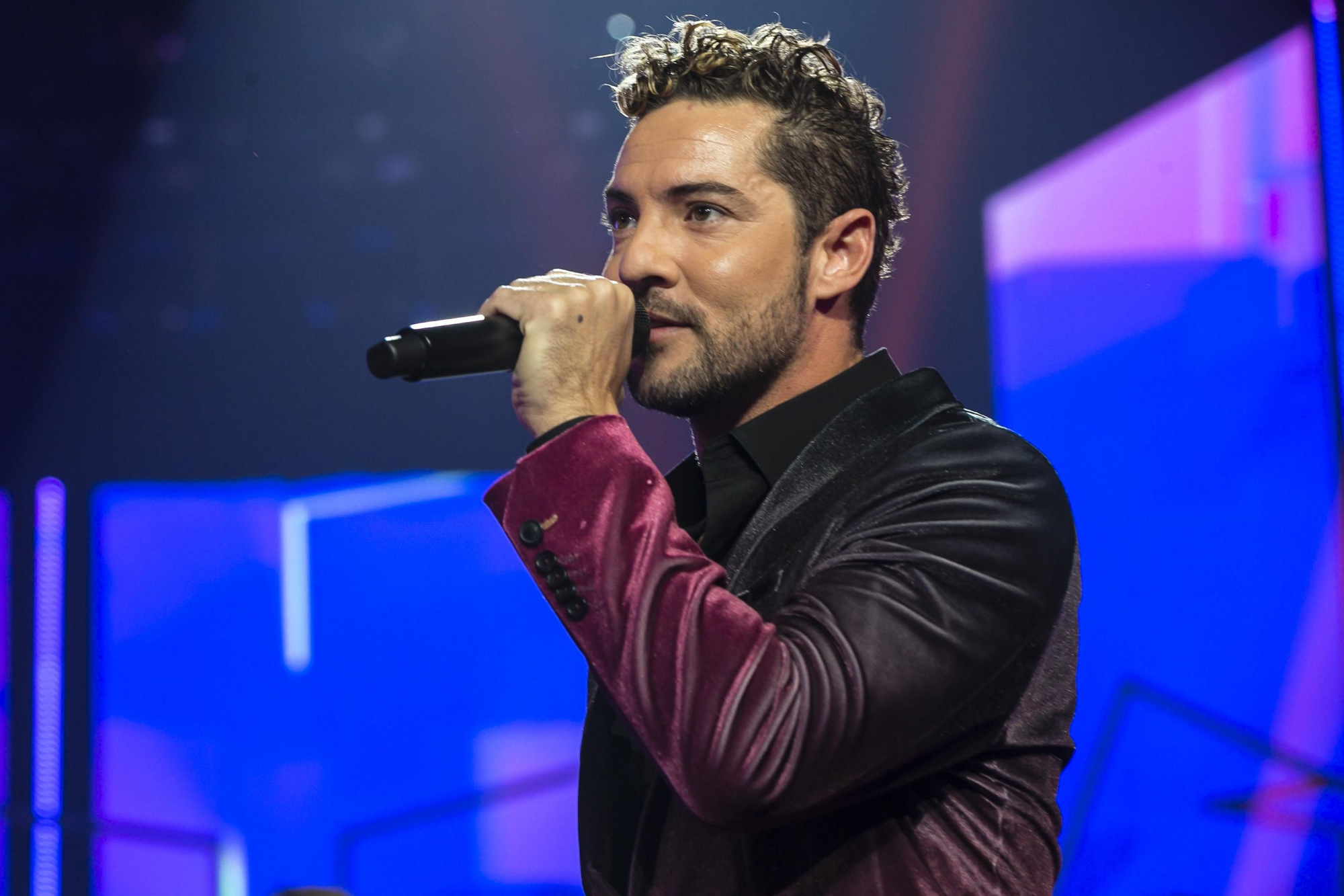 David Bisbal no pudo actuar, pero no se quedó sin cantar en la final de OT