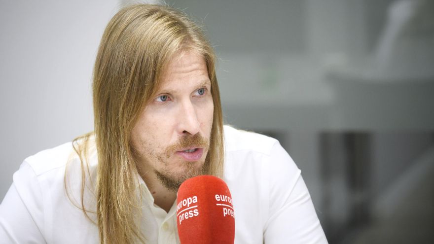 El secretario de Organización y coportavoz de Podemos, Pablo Fernández, durante una entrevista para Europa Press, a 17 de julio de 2025, en Madrid (España).