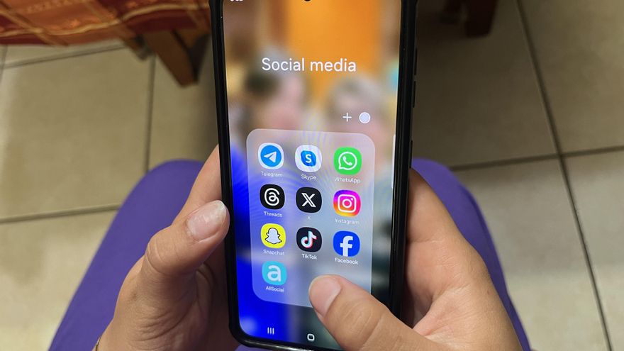 Qué sabemos de cómo ha funcionado la prohibición de redes sociales a menores en Australia