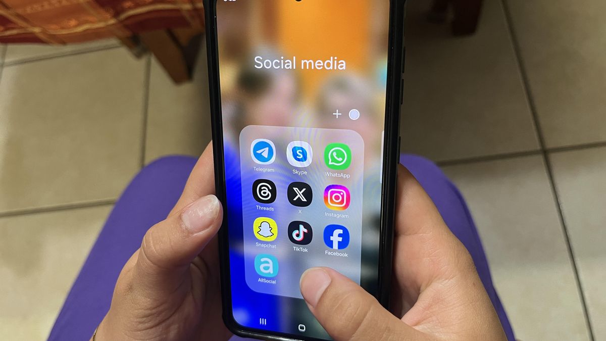 Cuando Hacienda notifica sanciones fuera de horario: el impacto psicológico de los avisos administrativos