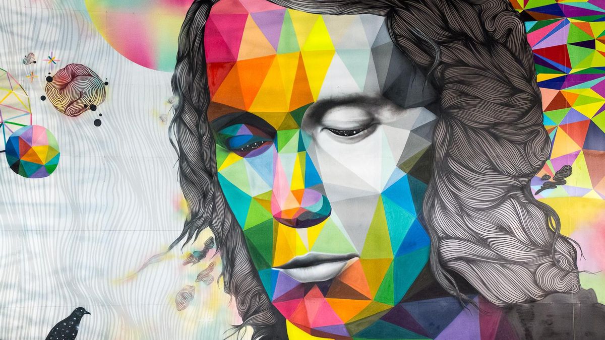 El mural que da vida a Paco de Lucía y en el que ha intervenido el artista cántabro Okuda. | Foto: r2hox