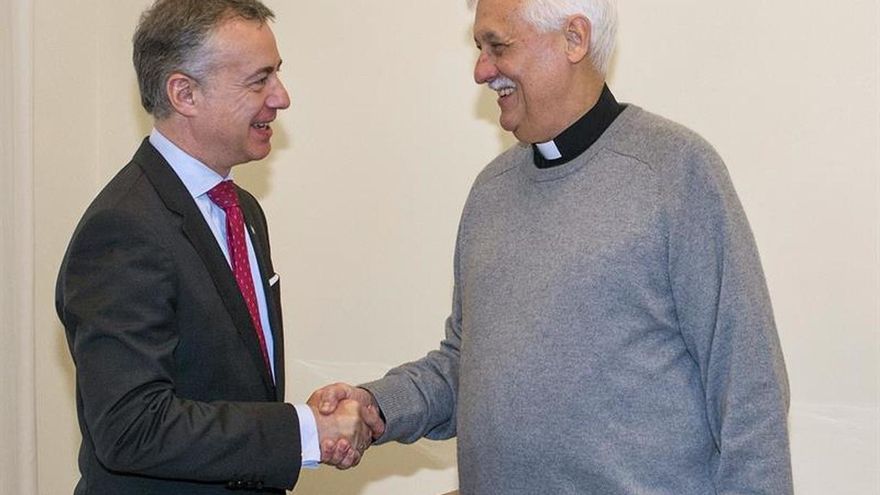 Urkullu aborda el drama de los refugiados con el superior general de jesuitas
