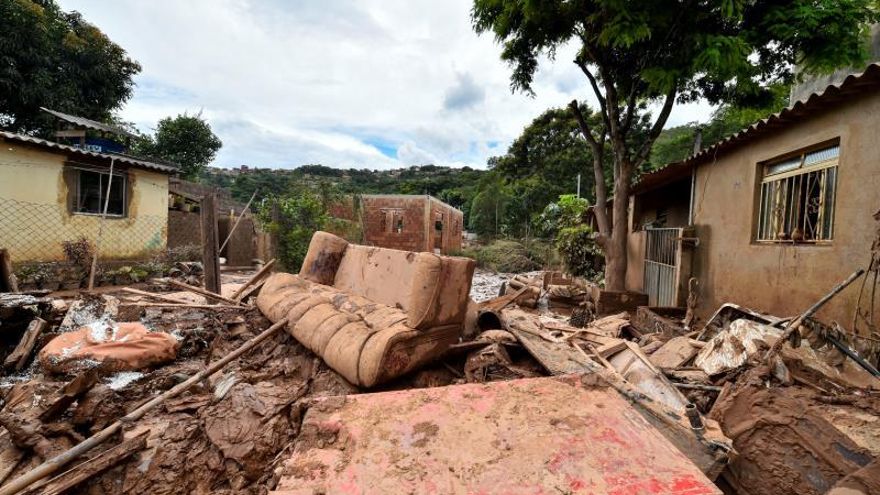 Vista este lunes, de los daños causados por el desbordamiento del río Das Velhas, tras las lluvias torrenciales, en Sabara, en la región metropolitana de Belo Horizonte, estado de Minas Gerais (Brasil).