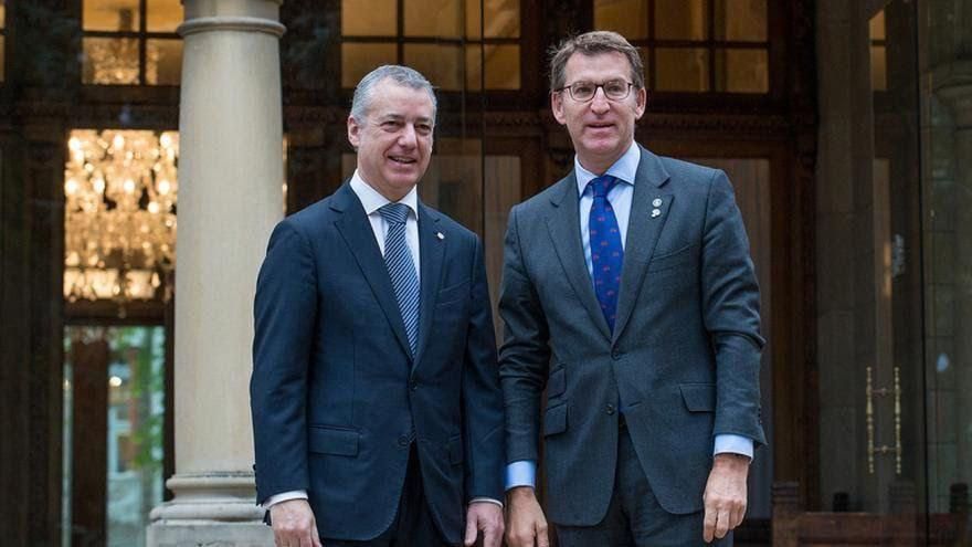 Urkullu habla media hora con Feijóo, pero se niega a abordar el tema de la investidura con el líder del PP