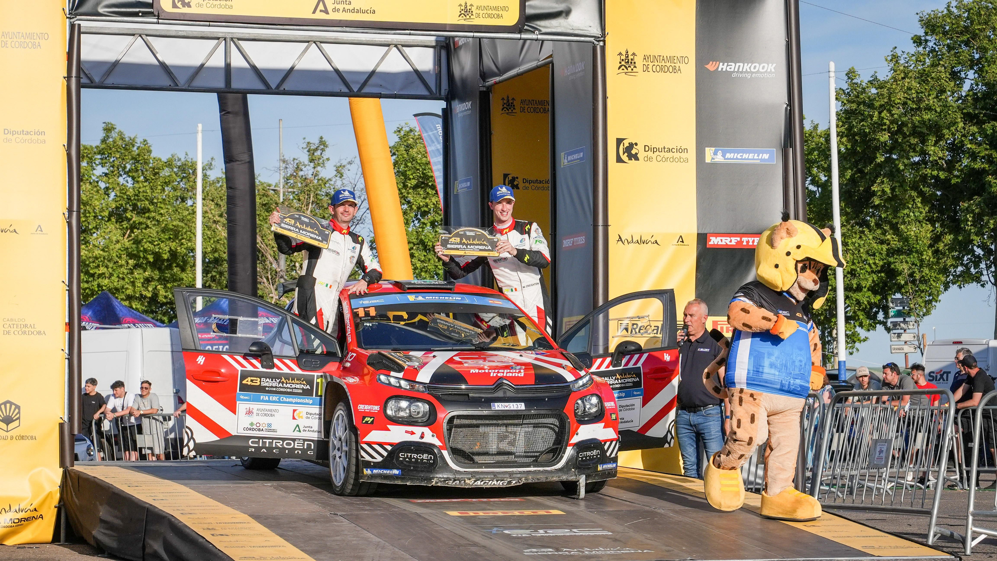 Entrega de premios y podio del Rally Sierra Morena
