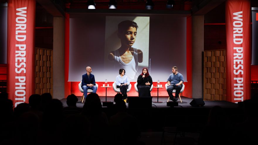 World Press Photo 2025 lleva a Barcelona la infancia robada de Mahmoud, el niño mutilado por las bombas israelíes