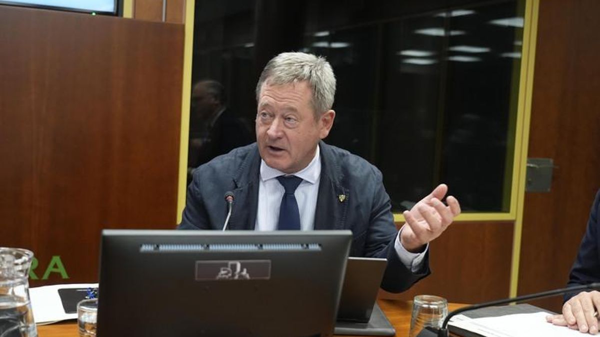 El consejero vasco de Seguridad del PNV admite que ha virado su discurso sobre criminalidad y extranjeros