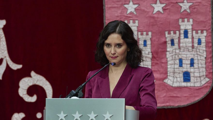 Ayuso dice que en el PP hay "algunos inseguros" que se sienten "incómodos" con su posición pero que es "leal" a Casado