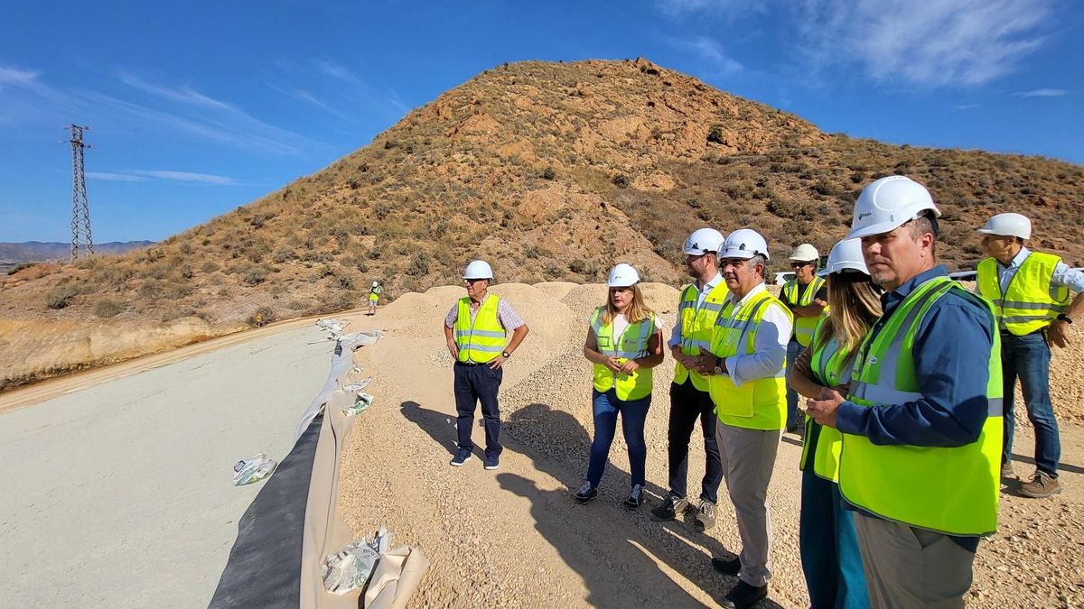 La restauración ambiental de San Cristóbal en Mazarrón alcanza el 70 por ciento de ejecución