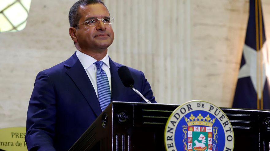 Puerto Rico prevé recuperarse pronto del apagón, entre sospechas de acto criminal