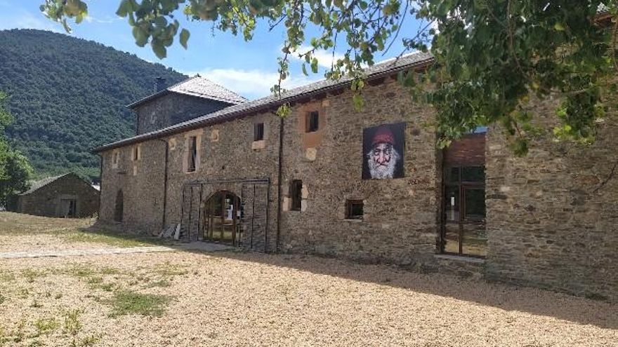 La Casona de Murias de Paredes