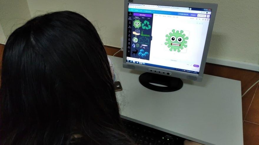 Clase de Diseño Gráfico en 'Volando Alto'