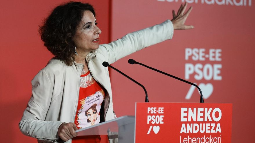 La vicepresidenta primera del Gobierno y ministra de Hacienda, María Jesús Montero.