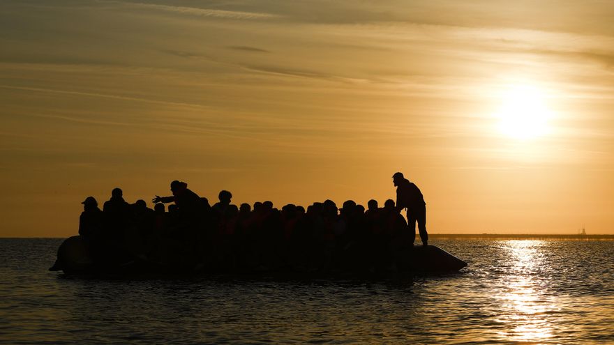 Más de 25.000 migrantes cruzaron al R.Unido por el Canal de la Mancha en lo que va de 2025